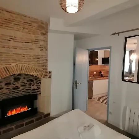 Apartment Le Vieux Laval *