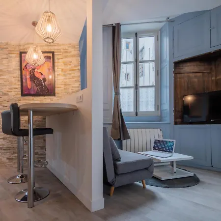 Le Vieux * Laval (Mayenne)